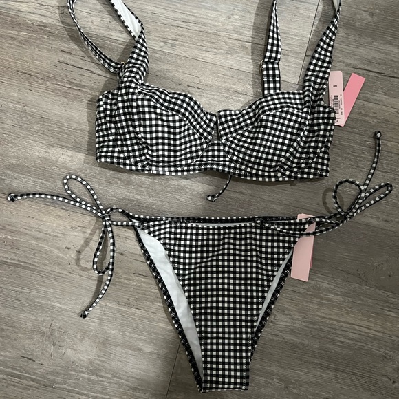 Victoria’s Secret bikini NWT - Picture 3 of 8